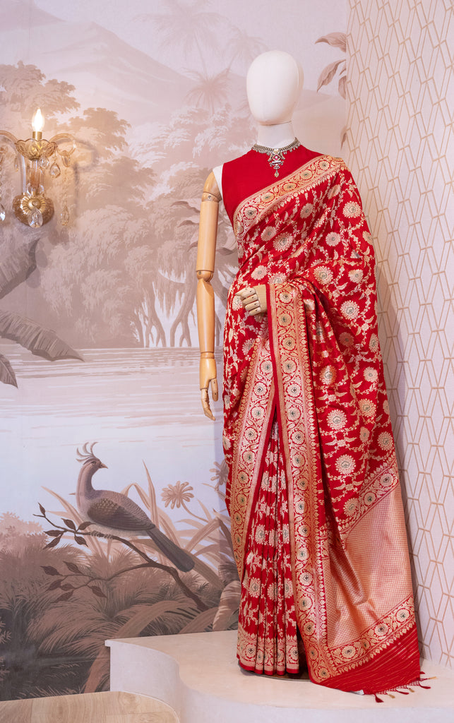 KASHI TO KANCHI: THE WEAVE LINE